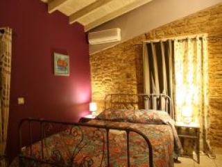 3 Rooms (25)